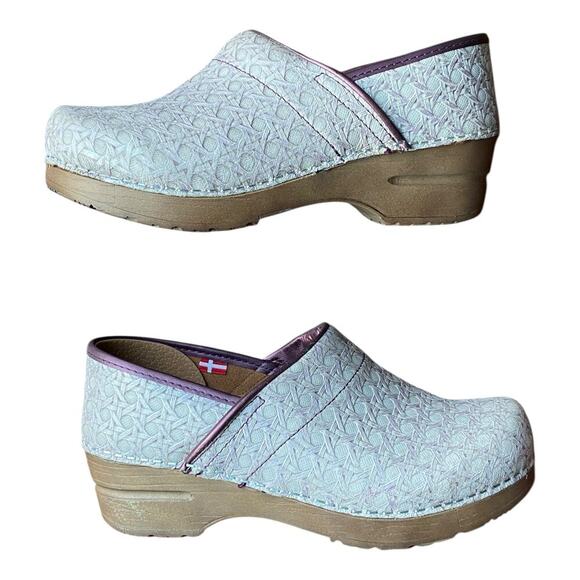 Sanita Women’s Purple Trim Clogs For Nurses, EU 35, US 4 - Picture 2 of 16